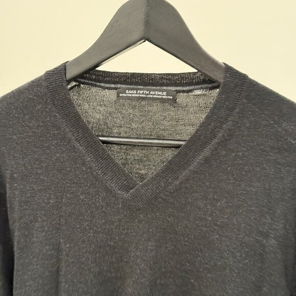 SAKS FIFTH AVENUE MENS DARK GRAY SWEATER - Picture 6 of 7